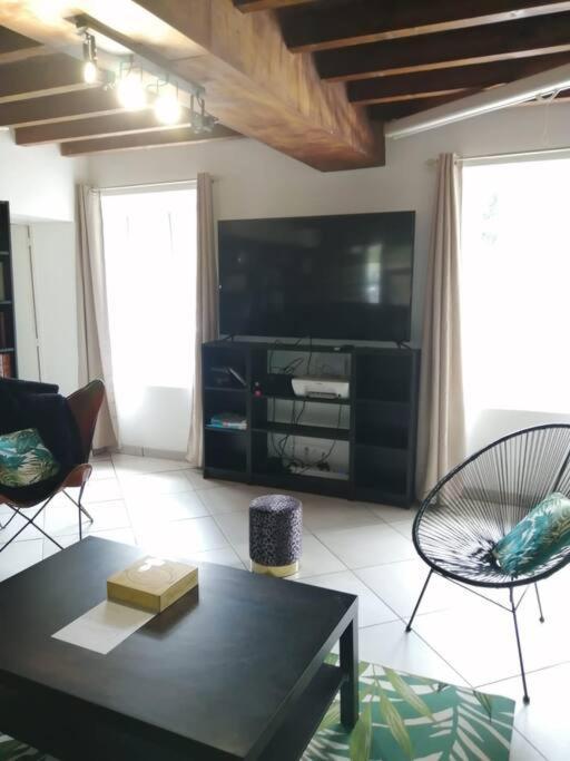 Jolie Maison En Pierre Proche Centre-Ville Cherbourg-en-Cotentin Extérieur photo